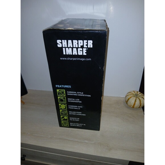 Sharper Image Hungry Bear Target Shooting Game With Box Launcher & 8 Foam Balls - Picture 3 of 16